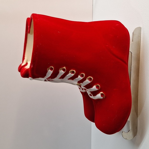 #AEY Ceramic Christmas holiday skate planter. - Picture 5 of 7